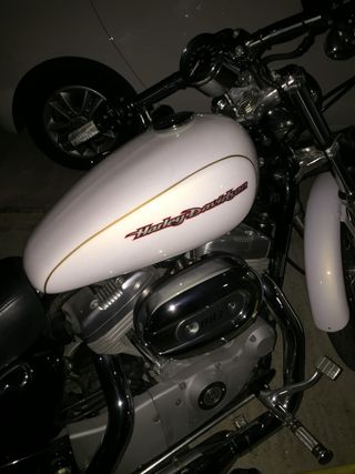 Harley Davidson 883