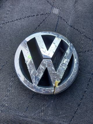 Anagrama VW - Logo Volkswagen dañado