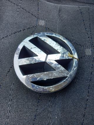 Anagrama VW - Logo Volkswagen dañado