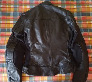 Cazadora cuero COURSE moto mujer.