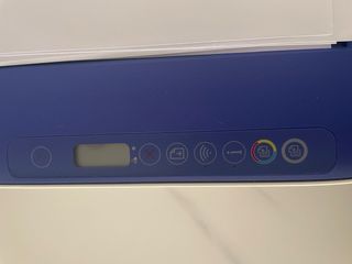 Impresora HP DeskJet 2710 - Blanca y Azul