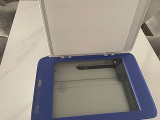 Impresora HP DeskJet 2710 - Blanca y Azul