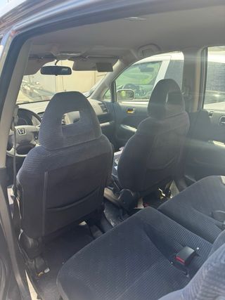Honda Stream 2001