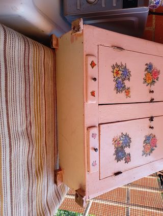 Armario muñecas antiguo rosa... vintage 