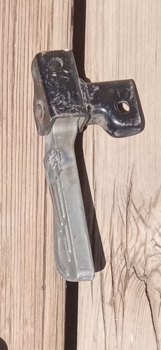Estribera Peugeot Tweet