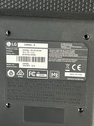 Monitor LG panorámico.
22 pulgadas.