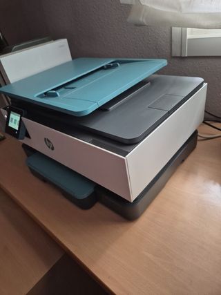 Impresora HP OfficeJet Pro 8028e - Azul y Blanca
