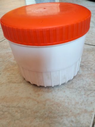 Contenitore ermetico plastica arancione