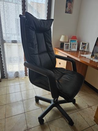 Sedia ufficio pelle nera