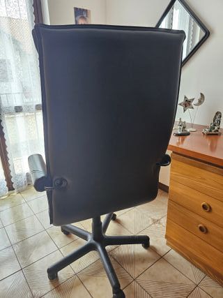 Sedia ufficio pelle nera
