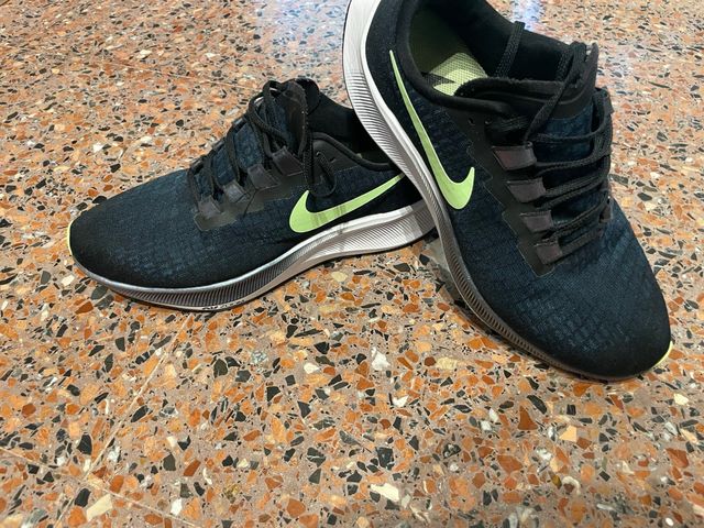 Zapatillas Nike Pegasus 37 - Negras/Verdes