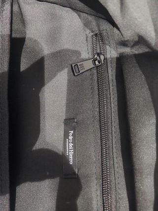 MOCHILA + FUNDA PORTAIL PEDRO DEL HIERRO EDICION E
