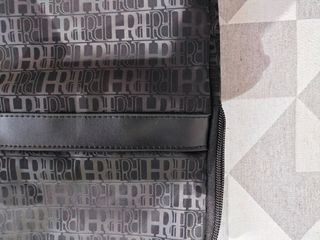 MOCHILA + FUNDA PORTAIL PEDRO DEL HIERRO EDICION E