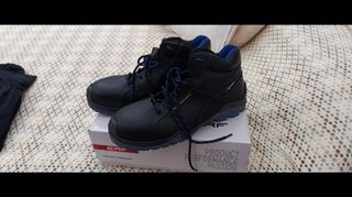 Zapatos Seguridad SIN USAR - Talla 45