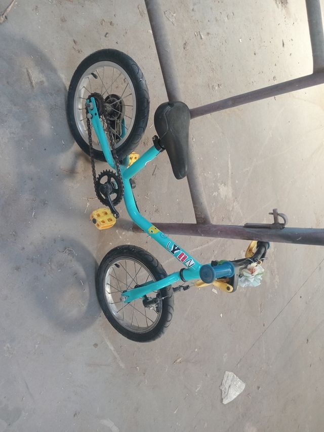 Bicicleta infantil.