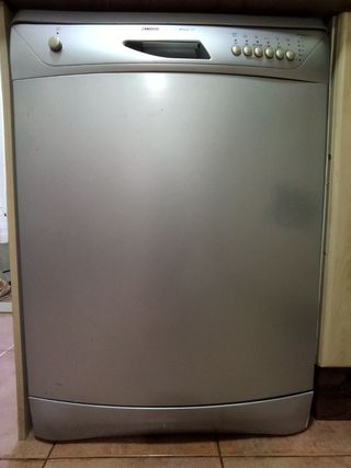 Lavavajillas Zanussi Aquapulse 6755