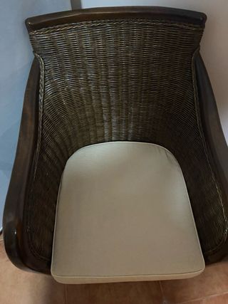 Sillón mimbre marrón - Madera
ACEPTO OFERTAS