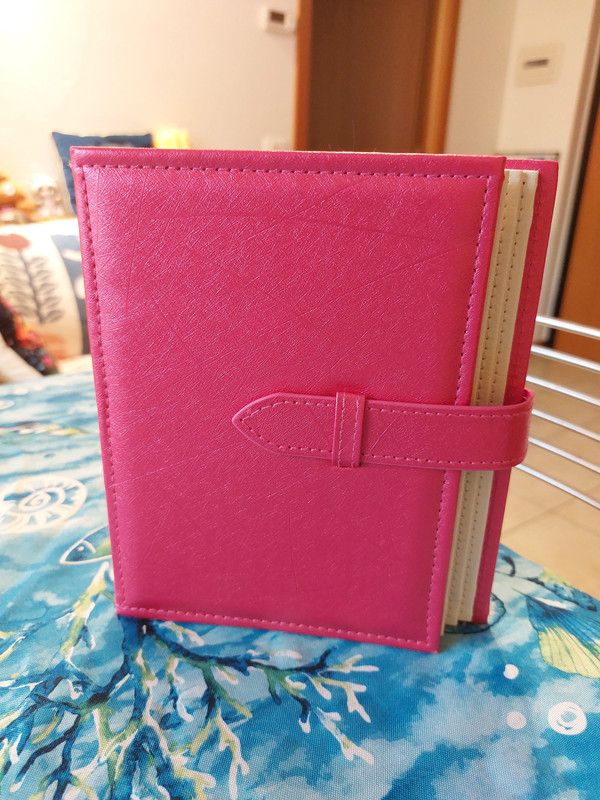 Portagioie Libro Fucsia - Porta Orecchini