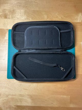 Custodia Nintendo Switch + Accessori
