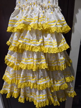 Vestido niña amarillo, sevillanas.11/12 años