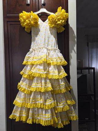 Vestido niña amarillo, sevillanas.11/12 años
