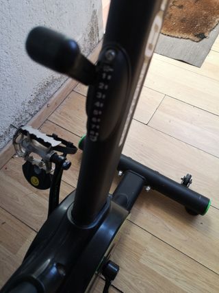 Bicicleta estática Bodytone DS06