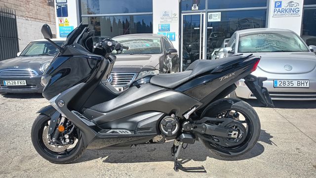YAMAHA T-MAX 530 2019