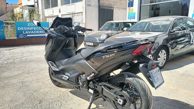 YAMAHA T-MAX 530 2019