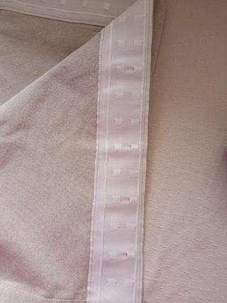 Cortinas beige - 2 Patas