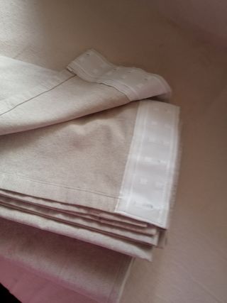 Cortinas beige - 2 Patas