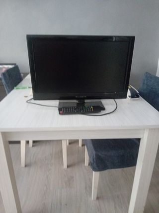 TV Blusens 14" negra