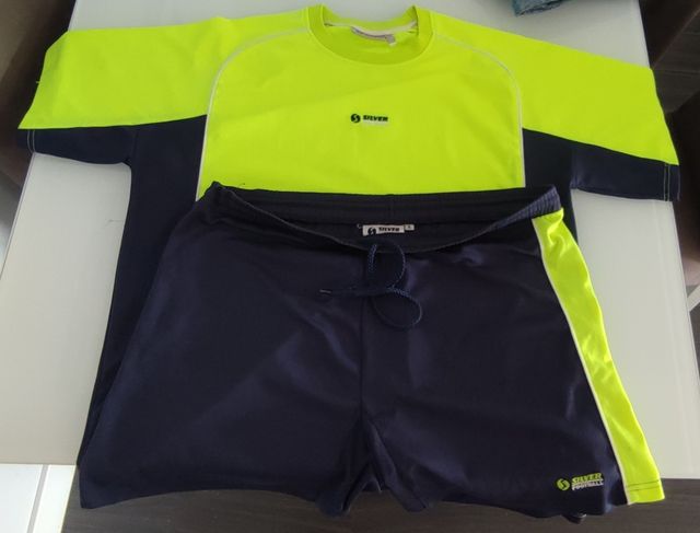 Conjunto esportivo Silver: camiseta e shorts masculinos