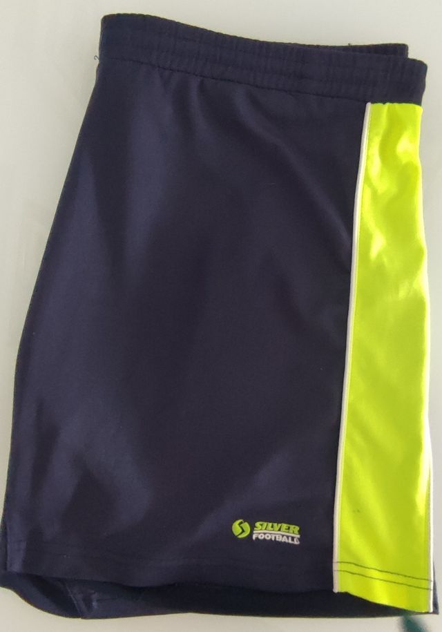 Conjunto esportivo Silver: camiseta e shorts masculinos