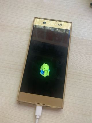 Sony Xperia dorado