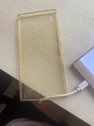 Sony Xperia dorado