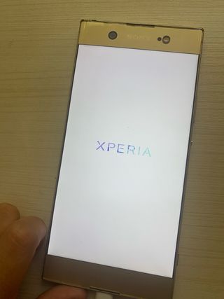 Sony Xperia dorado