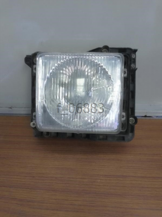 Faro izquierdo Mercedes Benz 100 Furgón (6