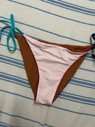 Braguita Bikini Oysho reversible marrón-rojo