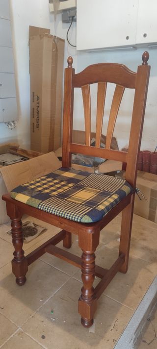 6 sillas comedor madera maciza con cojines 10€ c/u