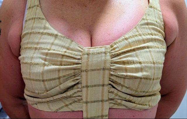 Vestido largo beige estilo egipcio