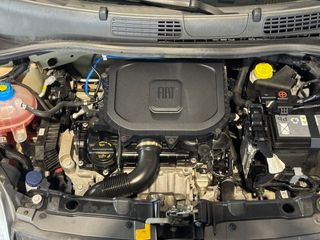 Fiat Panda 1.0GSE HYBRID 70CV.- " 5 PUERTAS ". -" IMPECABLE ".-" BAJO CONSUMO ".- " ETIQUETA ECO ".- " GARANTÍA CON  COBERTURA EUROPEA ".-