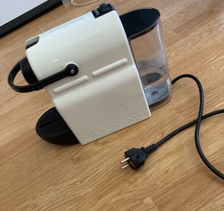 PIEZAS Cafetera Nespresso Inisia blanca