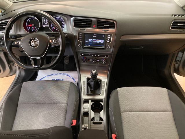 Volkswagen Golf 1.6 TDI ADVANCE