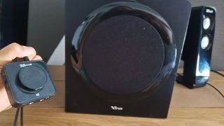 Altavoces Trust 2.1