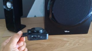 Altavoces Trust 2.1