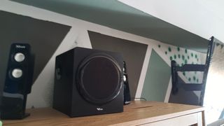 Altavoces Trust 2.1