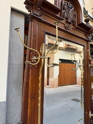 Gran mueble paragüero con bastonera y percheros