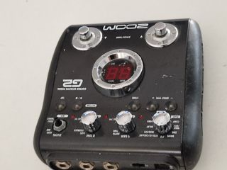 ZOOM G2 - Pedal Multiefectos Guitarra