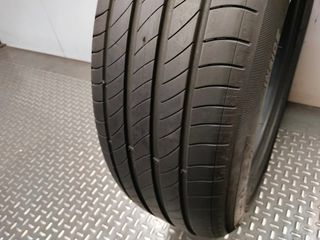 Neumático de ocasión 215/65R17