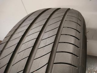 Neumático de ocasión 215/65R17
